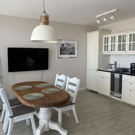 Amalia Apartment Rewal